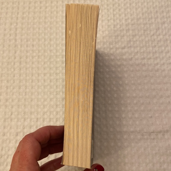 WALL OF SILENCE A Novel by Tracy Buchanan Softcover Fiction Book - Picture 5 of 5